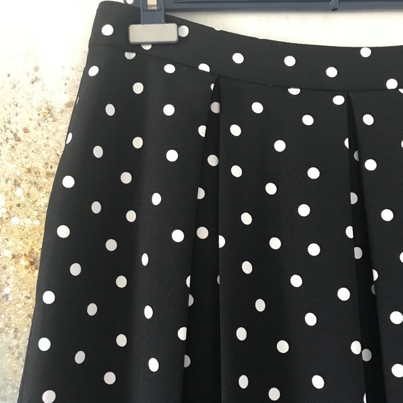 Tahari Polka Dot Pleated Skirt (NWT) - Picture 8 of 14